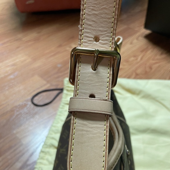 Louis Vuitton Monogram Galliera PM - Picture 5 of 12